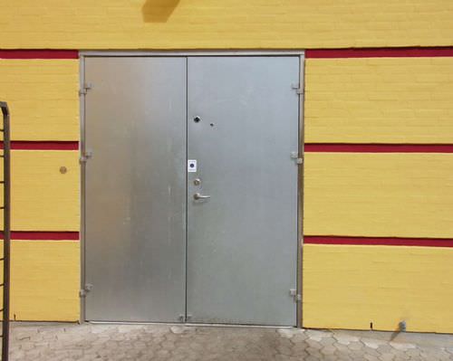 Porta industriale battente - MH0502I - DAN-doors - in acciaio inossidabile / isolante / per l'industria agroalimentare