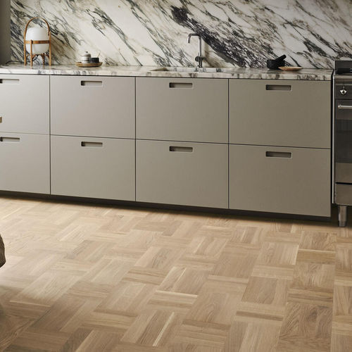 Parquet multistrato - GRACE - Tarkett RESIDENTIAL - in rovere / ponte di barca / laccato