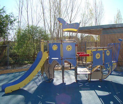 Struttura ludica per parco giochi - MAGIC’COLOR® : BOAT / JMA-0500 - HUSSON INTERNATIONAL - in plastica / in acciaio inossidabile / in HPL