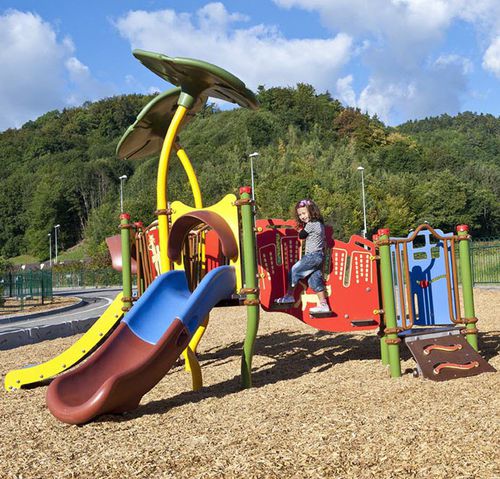 Struttura ludica per parco giochi - PICCOLO 3 CARTOON : JPX-0020  - HUSSON INTERNATIONAL - in plastica / in acciaio / in HPL