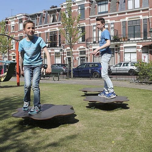 Gioco a molla in HPL - JUMPING PLATES  - eibe Produktion + Vertrieb GmbH & Co KG - a fiori / monoposto