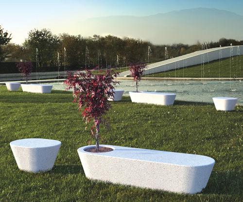 Panca per spazi pubblici contemporanea - PANONTO - botton & gardiner urban furniture - in granito / in marmo / con fioriera integrata