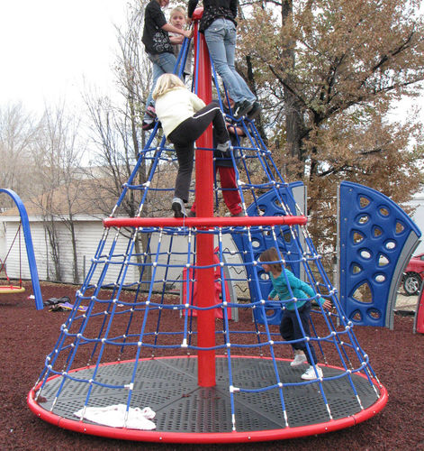 Gioco a rotazione per bambini - APOLLO™ WITH FLOOR - DYNAMO INDUSTRIES - per parco giochi
