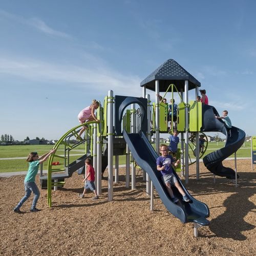 Struttura ludica per parco giochi - PlayBooster - Design 7231 - LANDSCAPE STRUCTURES - in acciaio con rivestimento a polvere / in polietilene / in plastica riciclata