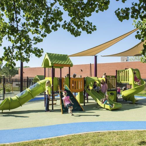 Struttura ludica per parco giochi - PlayShaper - Assisi Early Learning Center - Design 7551 - LANDSCAPE STRUCTURES - in acciaio inossidabile / in acciaio con rivestimento a polvere / in polietilene