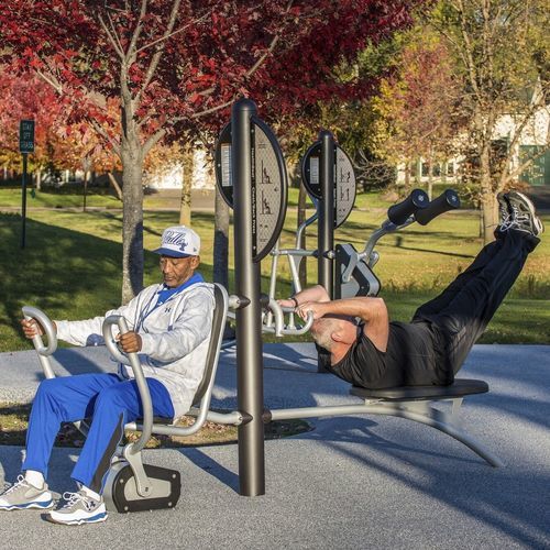 Attrezzature di street workout pressa per pettorali - HealthBeat&reg; - Design 2276 - LANDSCAPE STRUCTURES - per parco giochi / estensione del dorso / da esterno