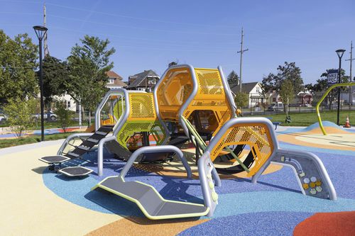 Struttura ludica per parco giochi - Hedra® Scout- Design 6276 - LANDSCAPE STRUCTURES - impiallacciata in legno / in alluminio / in acciaio galvanizzato