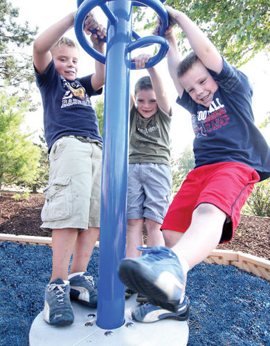 Gioco a rotazione per bambini - STAND ‘N SPIN - little tikes - per parco giochi