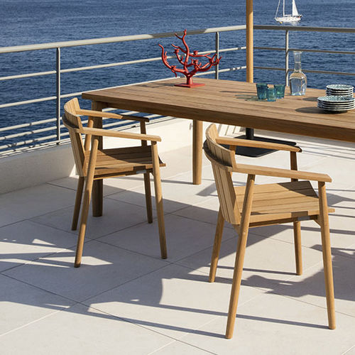 Sedia da giardino contemporanea - BATTEN - Tectona - da interno / in teak / per uso residenziale
