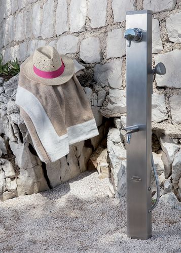 Doccia da esterno per piscina - RIVA - Tectona - in acciaio inossidabile / contract / per uso residenziale