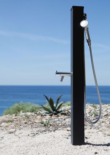 Doccia da esterno per piscina - GRAPHITE - Tectona - in acciaio galvanizzato / per uso residenziale / contract