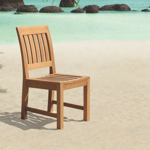 Sedia da giardino contemporanea - BAMPTON - Tectona - da esterno / in noce / con 4 gambe