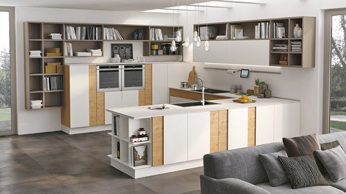 Cucina contemporanea - CREATIVA - CUCINE LUBE - in legno / senza maniglie / laccata