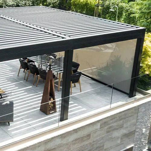 Pergola autoportante - BUDAPEST - HUNGARY - Gibus SPA - in metallo / in tessuto / con copertura in tela