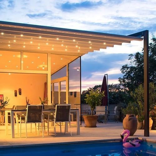 Pergola addossata - GRAZ - AUSTRIA - Gibus SPA - in metallo / a lamelle frangisole / su misura