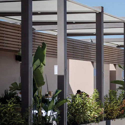 Pergola addossata - PESCARA - ITALY - Gibus SPA - in legno / in metallo / in tessuto