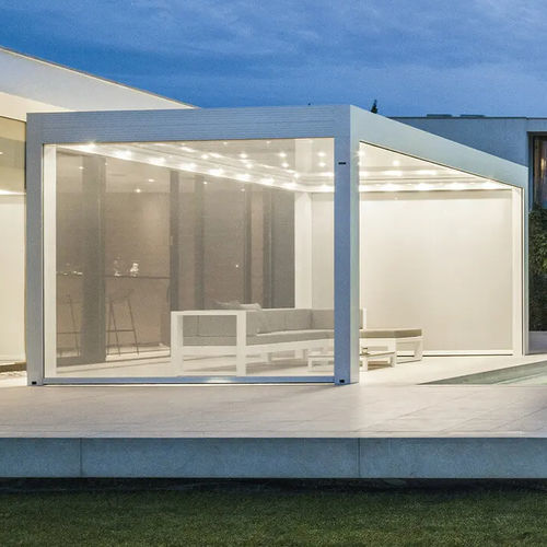 Pergola autoportante - PRIMOŠTEN - CROATIA - Gibus SPA - in metallo / a lamelle frangisole / bioclimatica