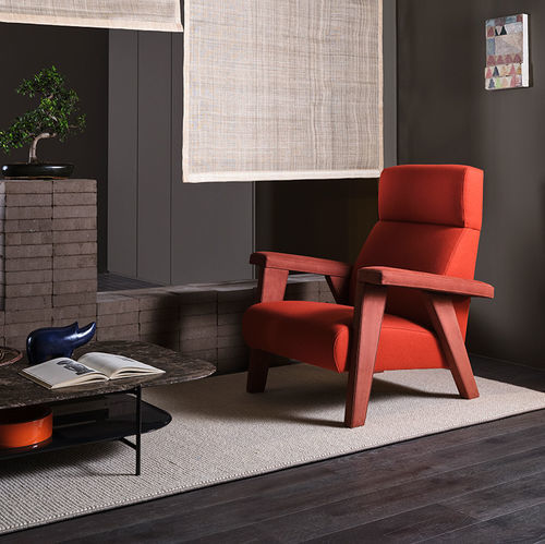 Poltrona contemporanea - NORA - MERIDIANI - in tessuto / in pelle / in legno