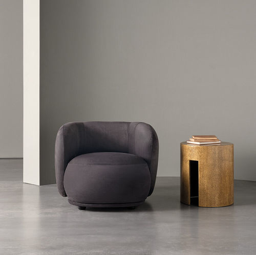 Poltrona contemporanea - RENÉ - MERIDIANI - in tessuto / in pelle / in legno
