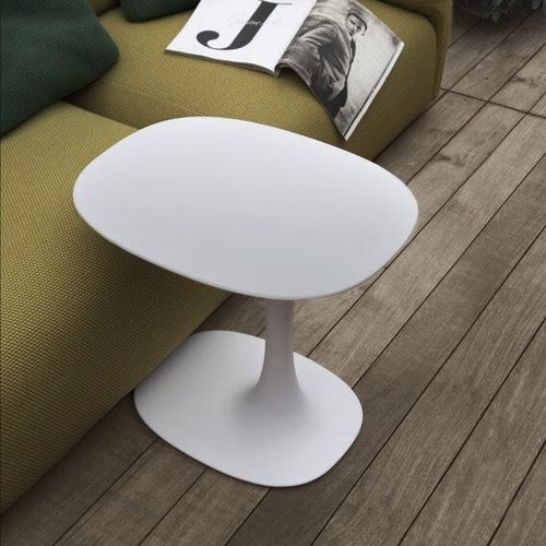 Tavolo d'appoggio contemporaneo - Awa - B&B Italia - in Cristalplant® / con supporto in alluminio dipinto / ovale