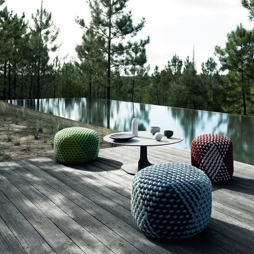 Pouf contemporaneo - Tramae - B&B Italia - in vimini / in polietilene / altre forme