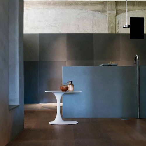 Tavolo d'appoggio contemporaneo - Awa - B&B Italia - in Cristalplant® / con base in poliuretano / ovale