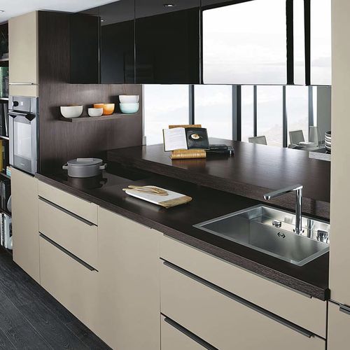 Cucina contemporanea - AMBIANCE GALERIE - Mobalpa - impiallacciata in legno / in rovere / in laminato
