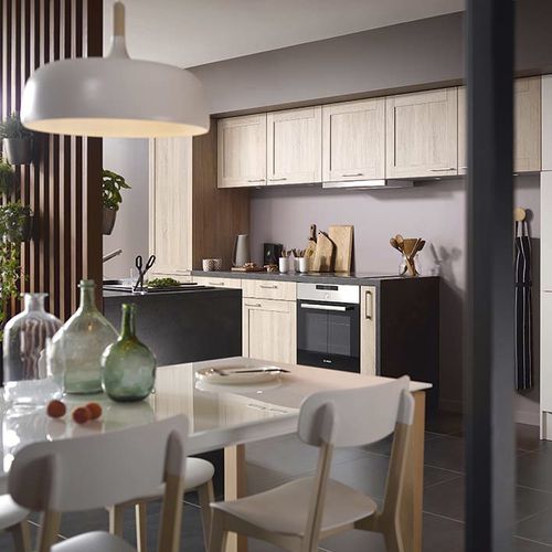 Cucina contemporanea - AMBIANCE VÉGÉTALE - Mobalpa - impiallacciata in legno / in rovere / in laminato