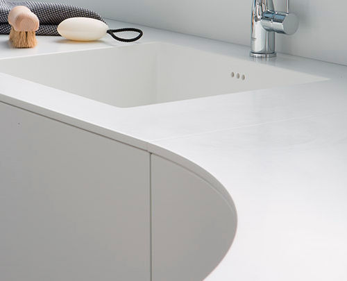 Piano di lavoro in Corian® - DUPONT™ - Mobalpa - da cucina / finitura laccata