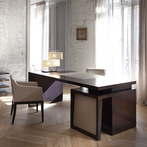Scrivania contemporanea - ANDREWS - HUGUES CHEVALIER - in legno / in pelle / con contenitore
