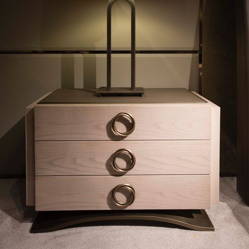 Comodino contemporaneo - HAUSSMANN - HUGUES CHEVALIER - in legno / in metallo / in pelle