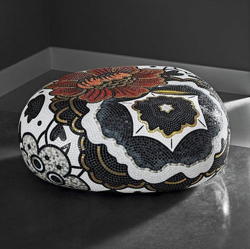 Tavolino basso contemporaneo - HANNAH - BISAZZA - in calcestruzzo / con supporto in calcestruzzo / curvo
