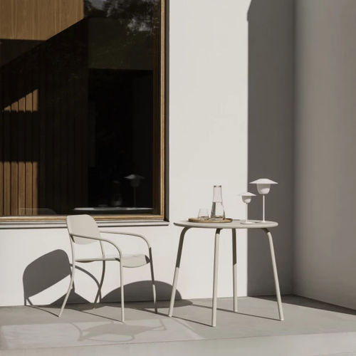 Lampada da tavolo - ANI - Blomus - in alluminio / contemporanea / con cavo