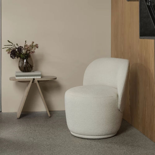 Tavolo d'appoggio contemporaneo - AVIO - Blomus - in rovere / con supporto in quercia / ovale