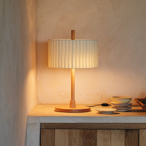 Lampada in lino - LINOOD - MILAN ILUMINACION - da tavolo / in rovere / in legno con vernice di protezione