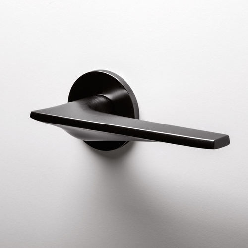 Maniglia per porta - TWIST - OLIVARI - da finestra / in ottone / contemporanea