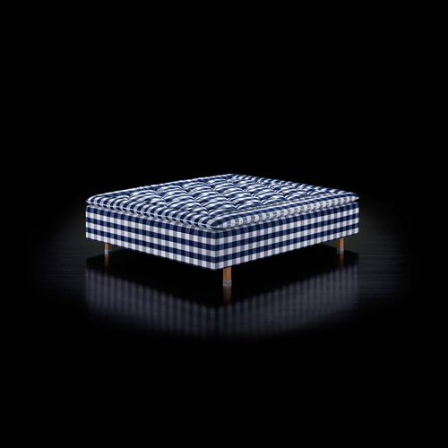 Letto matrimoniale - SUPERIA® - Hästens - contemporaneo / imbottito / personalizzabile