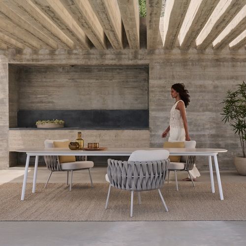 Tavolo da pranzo contemporaneo - TOSCA - Tribù - in ceramica / con supporto in acciaio termolaccato / ovale