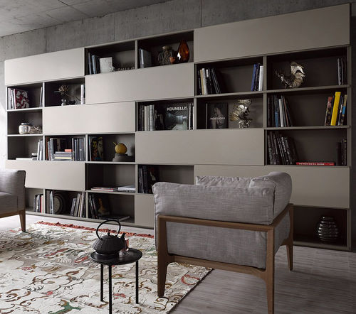 Libreria contemporanea - STUDIMO - interlübke - in legno laccato / con illuminazione integrata / bianca