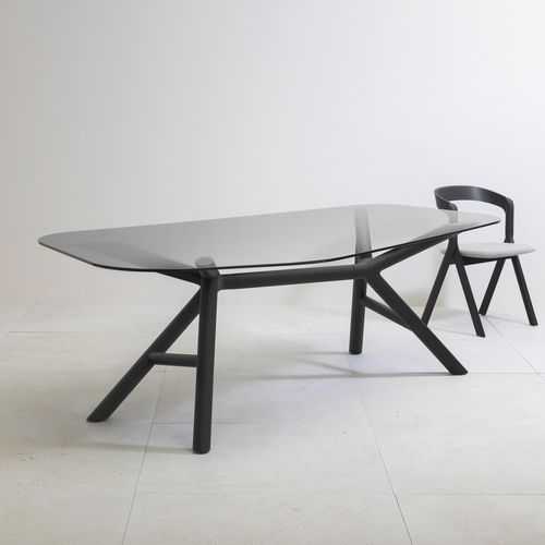 Tavolo contemporaneo - Otto - miniforms - in vetro / con supporto in noce / con supporto in frassino