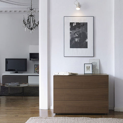 Cassettone contemporaneo - LAUKI - TREKU - in legno / non specificato / bianco