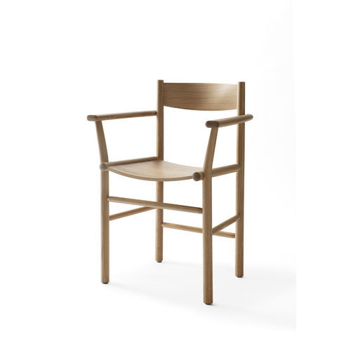 Sedia da pranzo contemporanea - AKADEMIA ARMREST CHAIR - Nikari - da interno / in rovere / in frassino