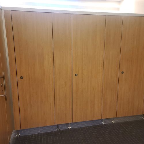 Parete divisoria per bagni - NiUU one F Superfront - KEMMLIT-Bauelemente GmbH