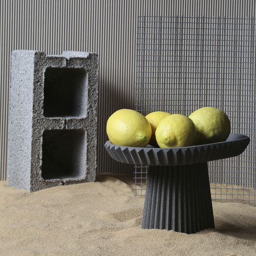 Centrotavola in calcestruzzo - SIMAN CAKE STAND - Urbi et Orbi
