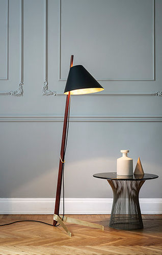 Lampada da terra - BILLY BL ILSE CRAWFORD EDITION - Kalmar Werkstaetten - in metallo / in legno di rosa / contemporanea