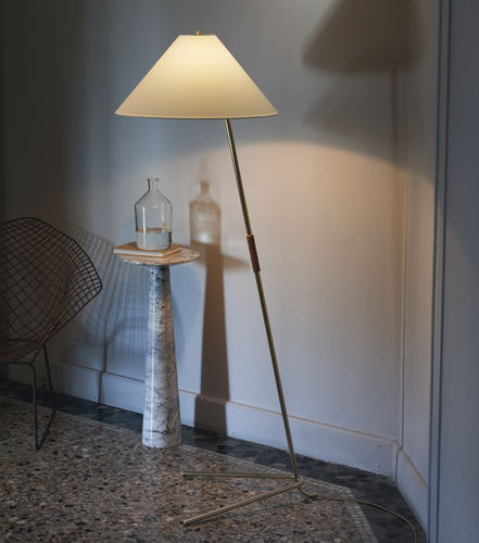 Lampada da terra - HASE BL - Kalmar Werkstaetten - in metallo / in seta / contemporanea
