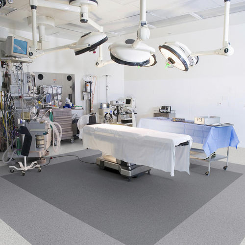 Pavimento in vinile - IQ TORO SC - Tarkett PROFESSIONAL - da interno / per gradini / industriale
