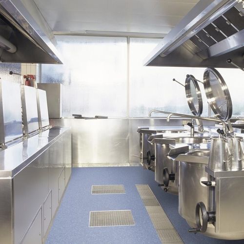 Pavimentazione in vinile - SAFETRED UNIVERSAL PLUS R12 - Tarkett PROFESSIONAL - da interno / da cucina / per cucina professionale