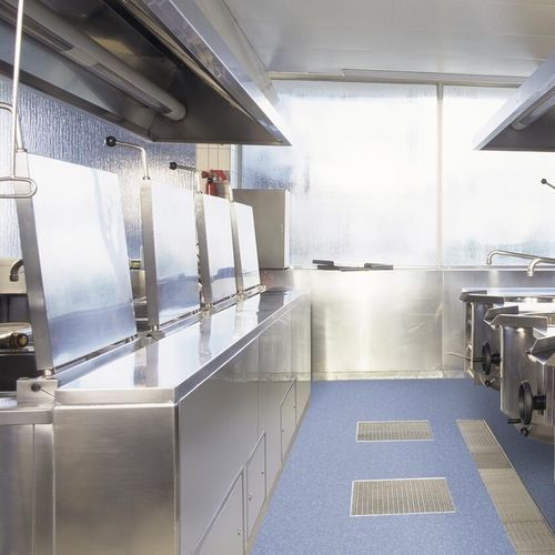 Pavimentazione in vinile - SAFETRED UNIVERSAL PLUS R11 - Tarkett PROFESSIONAL - da interno / da cucina / per cucina professionale
