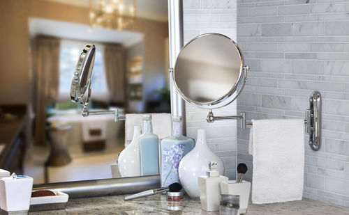 Specchio da bagno a muro - VALET - Better Living Products - contemporaneo / rotondo / in acciaio